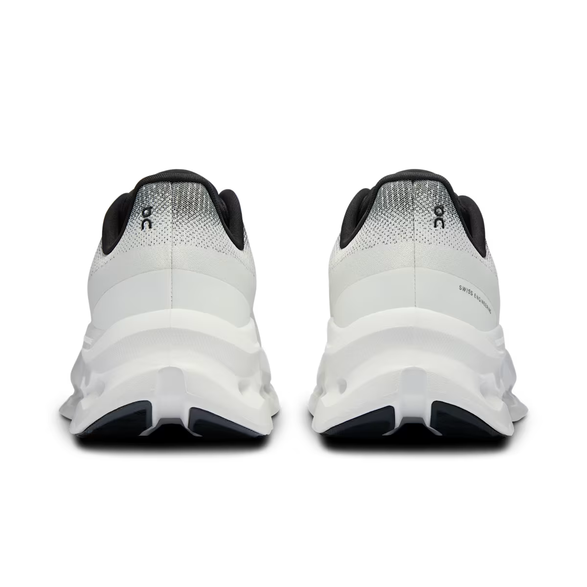 On Cloudtilt Runners