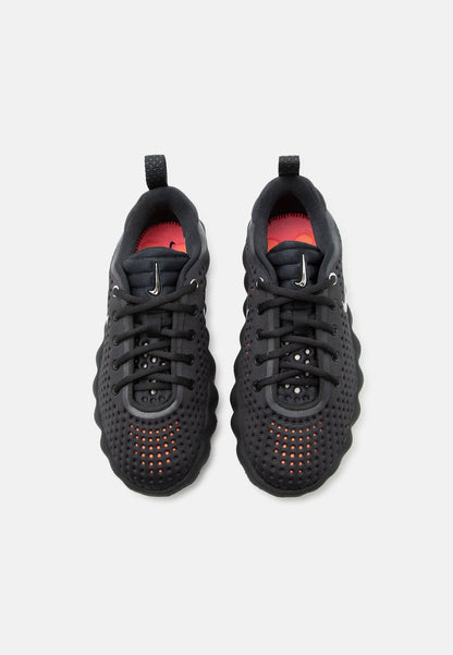 Nike Mind 002 WMNS Black Hyper Crimson